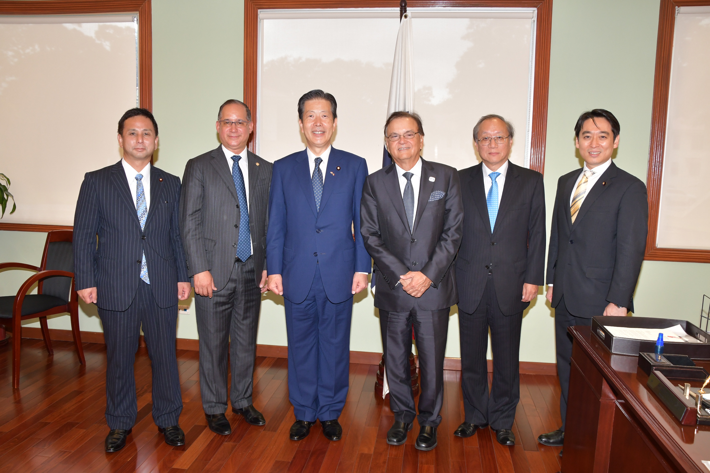 Visita a las esclusas de Miraflores Meeting with Minister Roy
