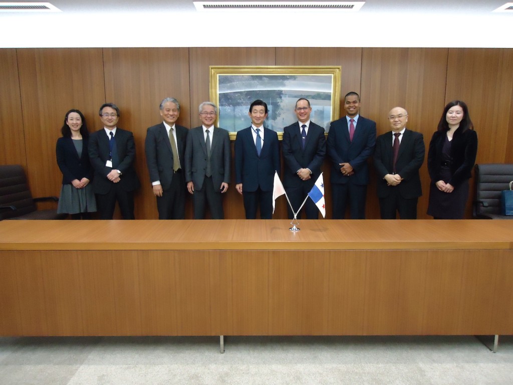 ３月３日、三菱倉庫株式会社への表敬訪問。